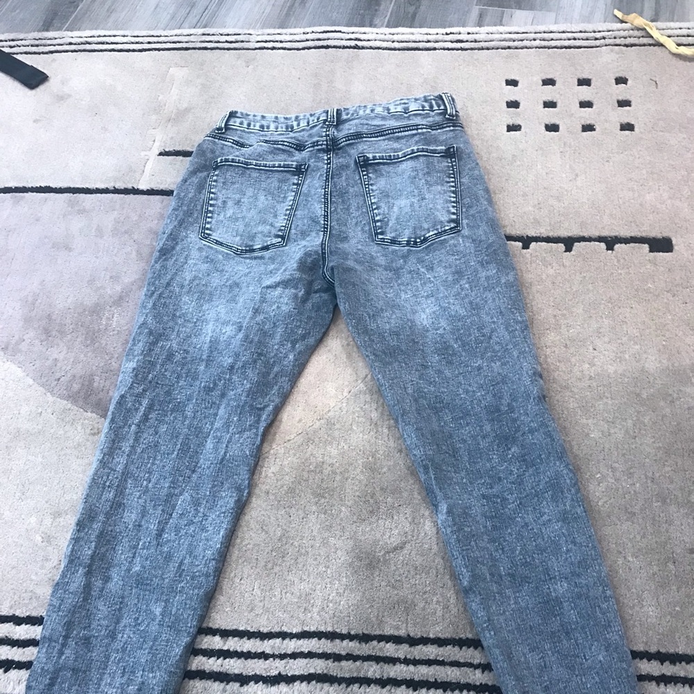 Soft gray pants! Worn once!!! - Picture 2 of 2